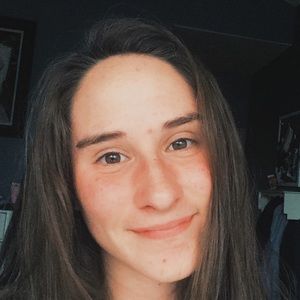 Meet your Posher, Caitlin